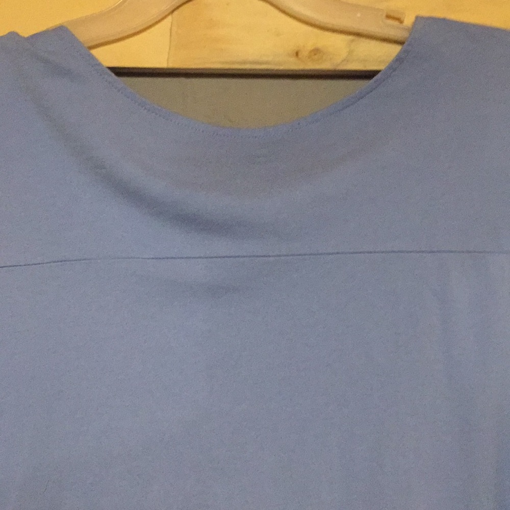 Women's beautiful plus size blouse. - Picture 7 of 7